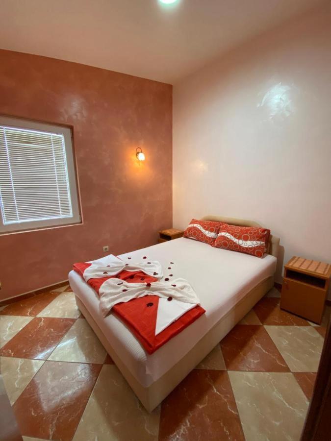 Apartmani Luksic Sutomore Exteriér fotografie